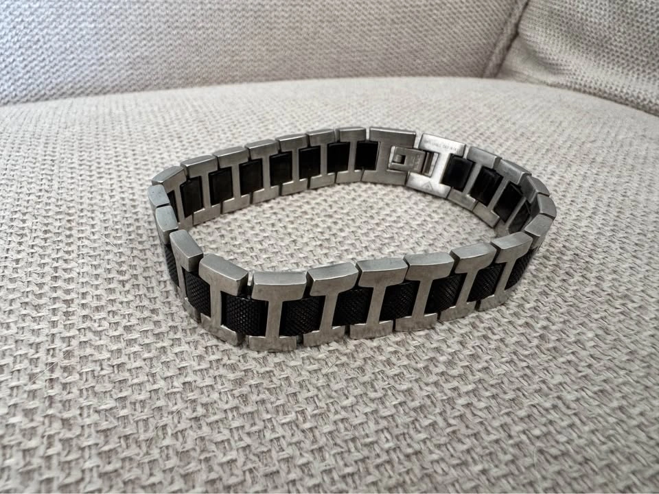 Premium 316L Stainless Steel Bracelet – Black Carbon Fiber - photo 2