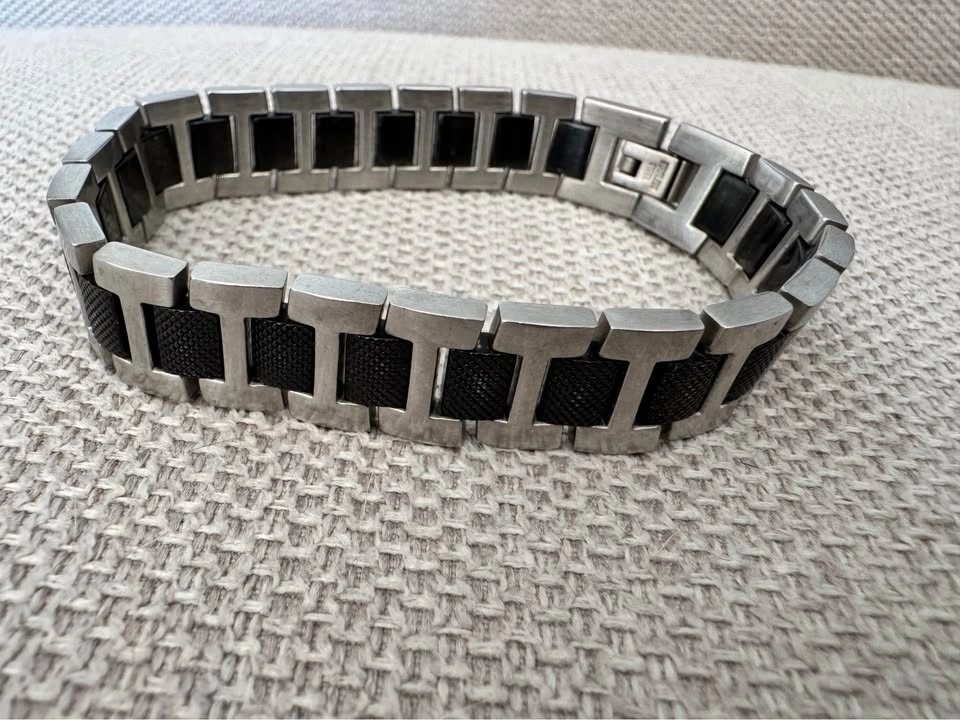 Premium 316L Stainless Steel Bracelet – Black Carbon Fiber - photo 4