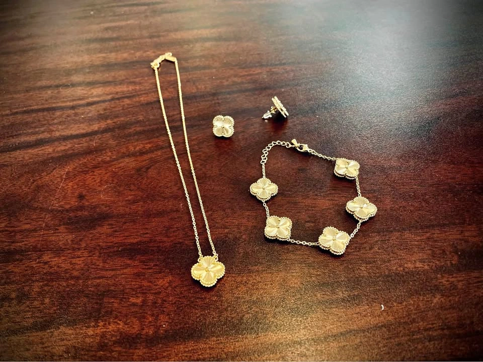 18k Gold plated Alhambra/ Clover Necklace