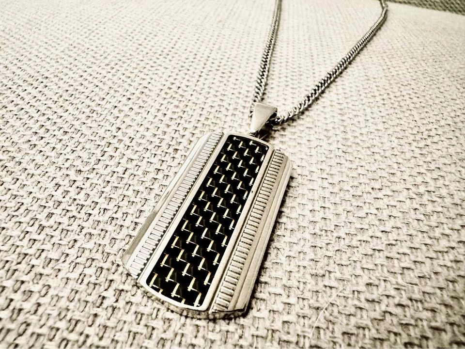 Carbon Fiber Dog Tag Pendant – 316 Stainless Steel