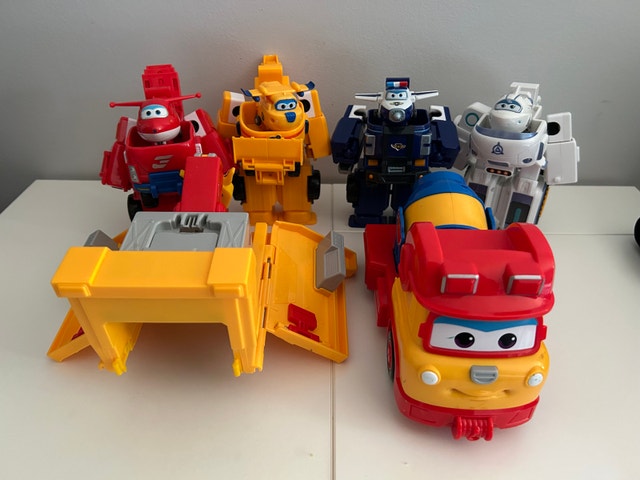 Super Wings Transforming Characters