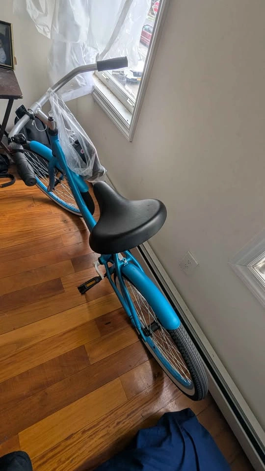 Shogun Blue Cruiser Bike (With Helmet, Bell, & Light) - photo 3