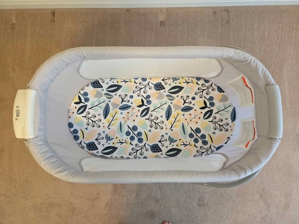 Fisher-Price soothing view bassinet for baby - photo 2