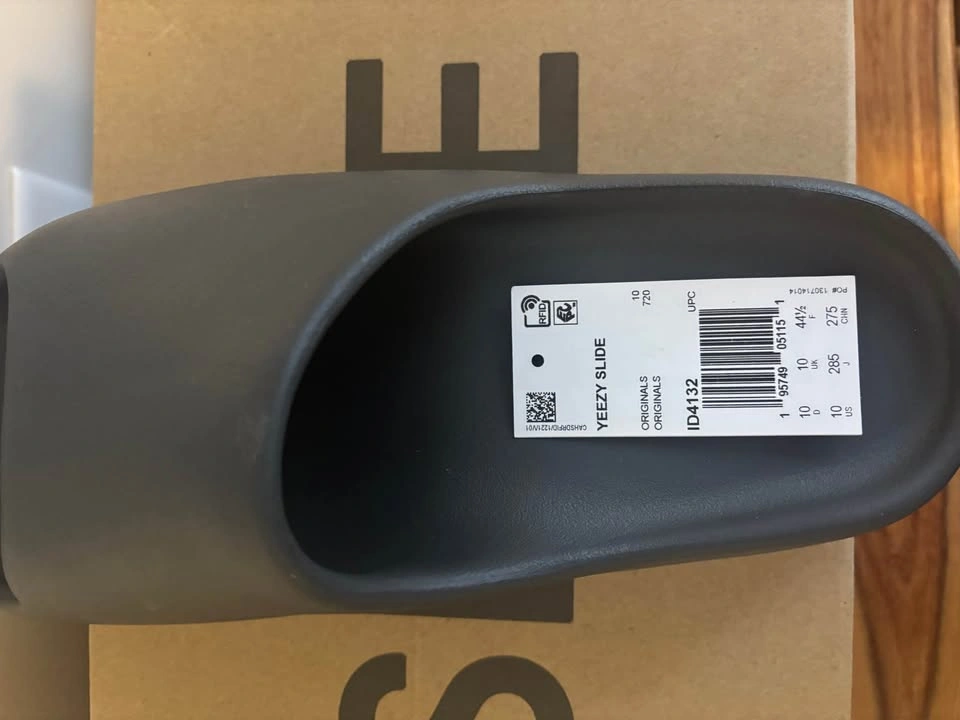 Authentic Yeezy Slide Granit Size 10 - photo 2