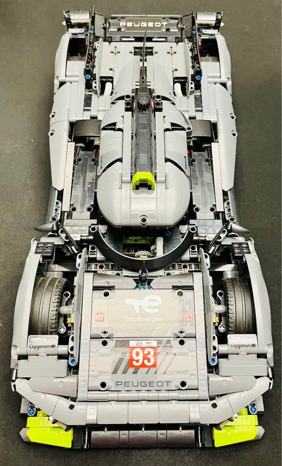 LEGO Technic Peugeot 9X8 24hrs LeMans (42156) - photo 5
