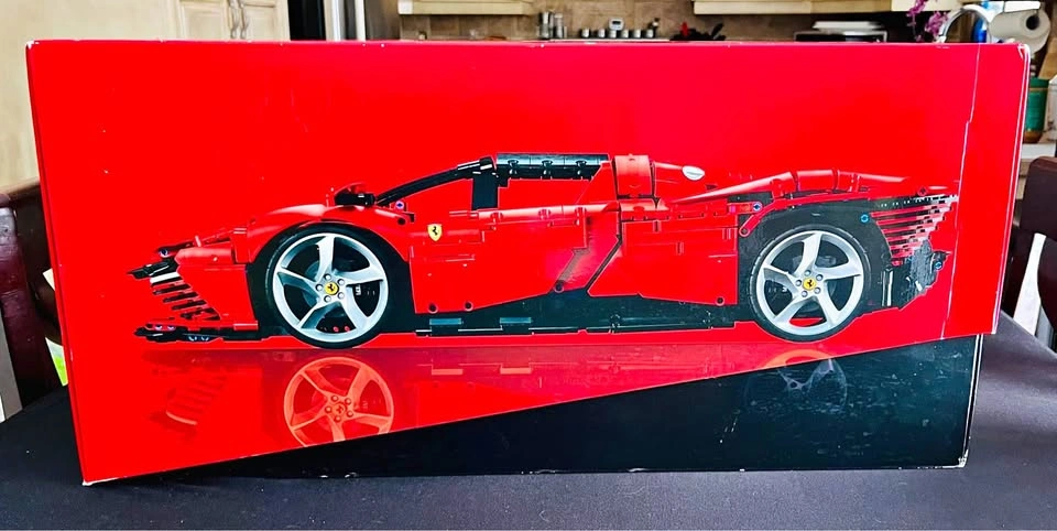 LEGO Technic Ferrari Daytona SP3 (42143) - New Open Box
