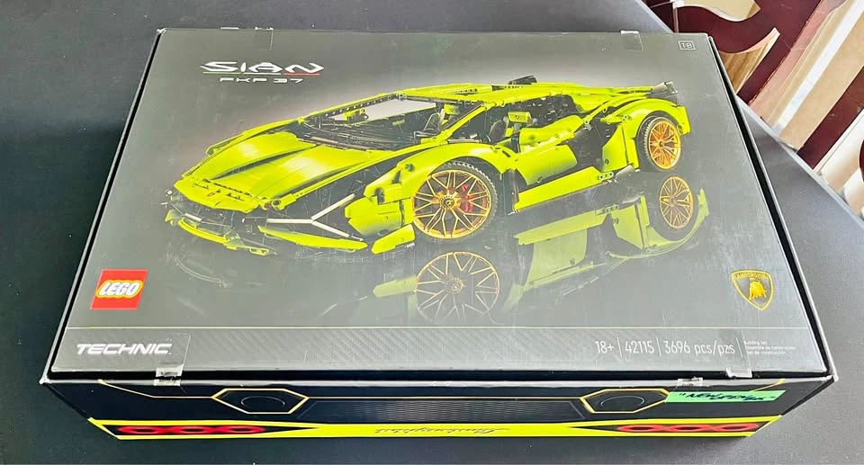 LEGO Technic Lamborghini Sian - No.42115 - NEW