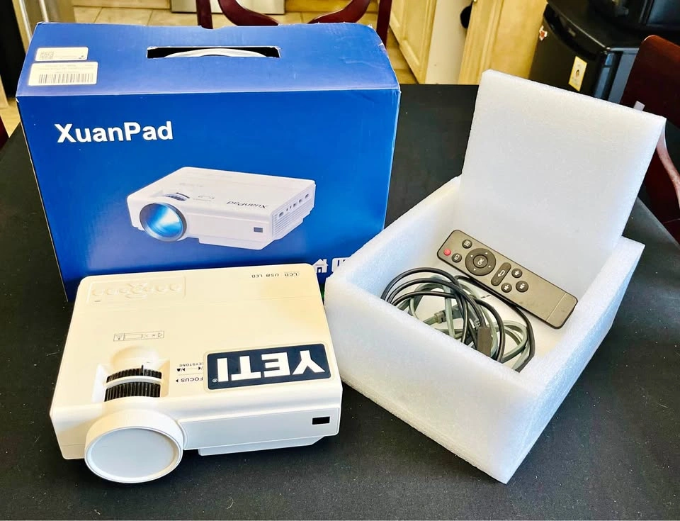 XuanPad Smart Mini Projector - 28000 Lumen, WiFi6, Bluetooth