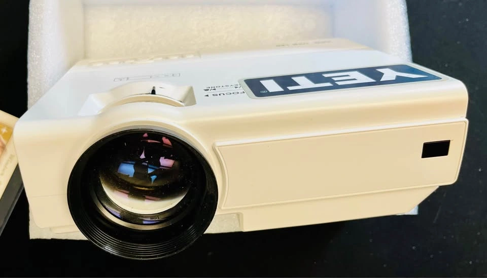 XuanPad Smart Mini Projector - 28000 Lumen, WiFi6, Bluetooth - photo 4