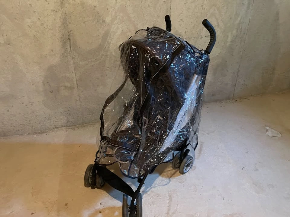 Summer Stroller with Rain Cover and Cup Holder - photo 2