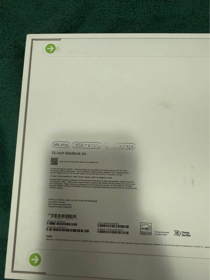 13-inch MacBook Air M4 chip 16GB memory 256GB storage - photo 2