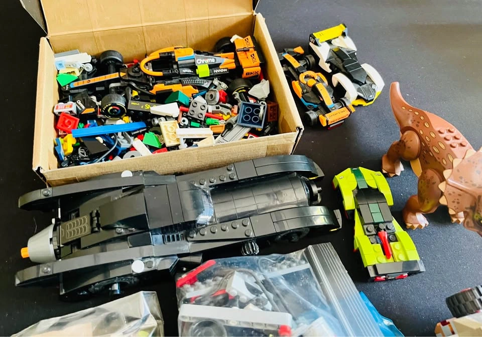 LEGO - Mixed LEGO Lot and Miscellaneous Items - [B] - photo 2