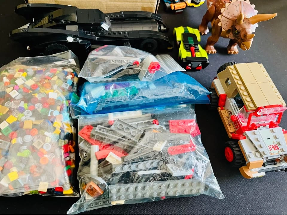 LEGO - Mixed LEGO Lot and Miscellaneous Items - [B] - photo 3