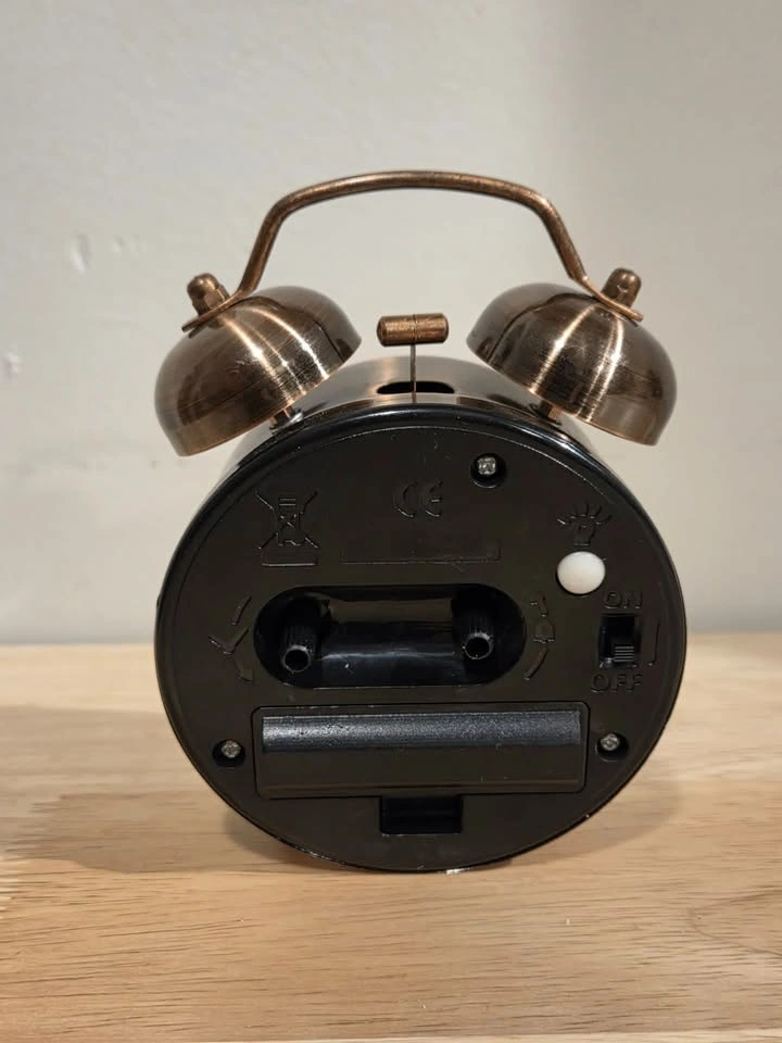 Traditional Analog Alarm Clock - photo 2