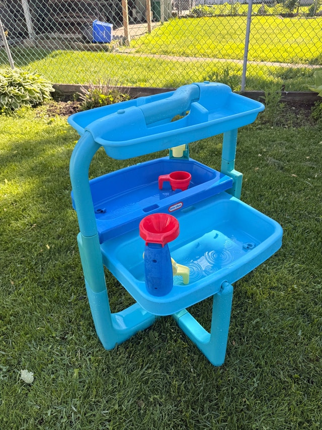 Kids Folding Water Table with accessories