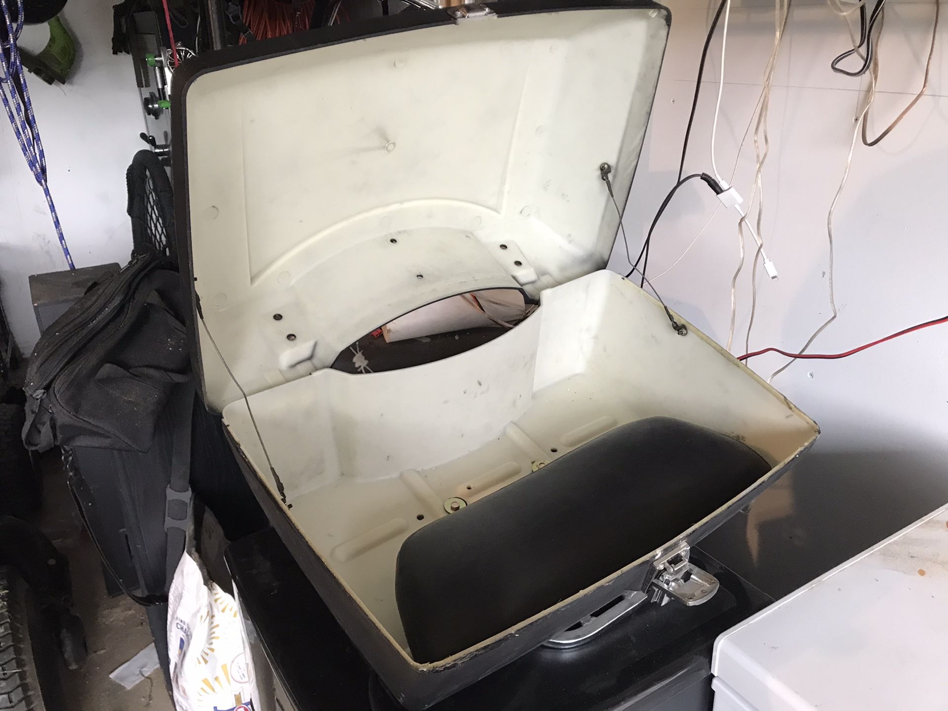 Universal motorcycle trunk - photo 2
