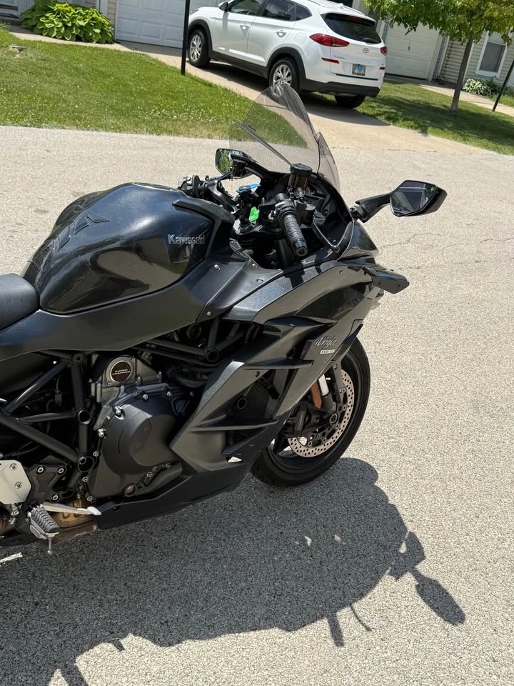 Kawasaki H2 SX - photo 3