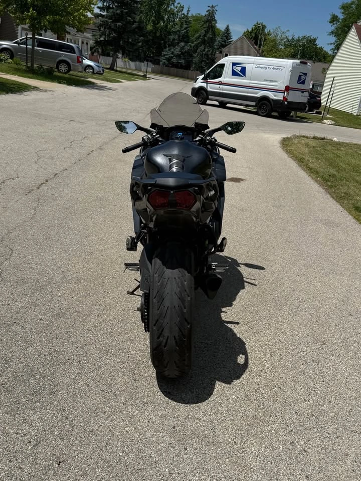 Kawasaki H2 SX - photo 5