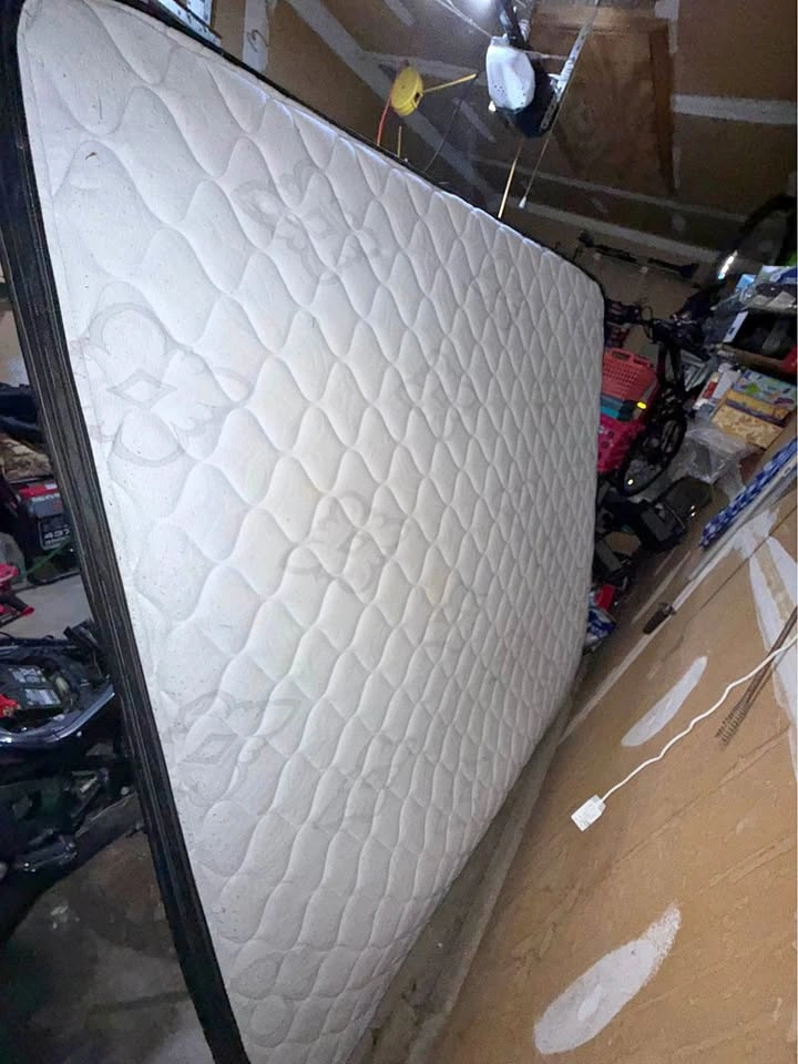 King size mattress