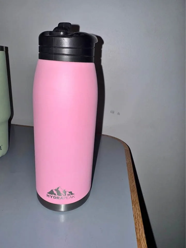 Hydra peak water bottle