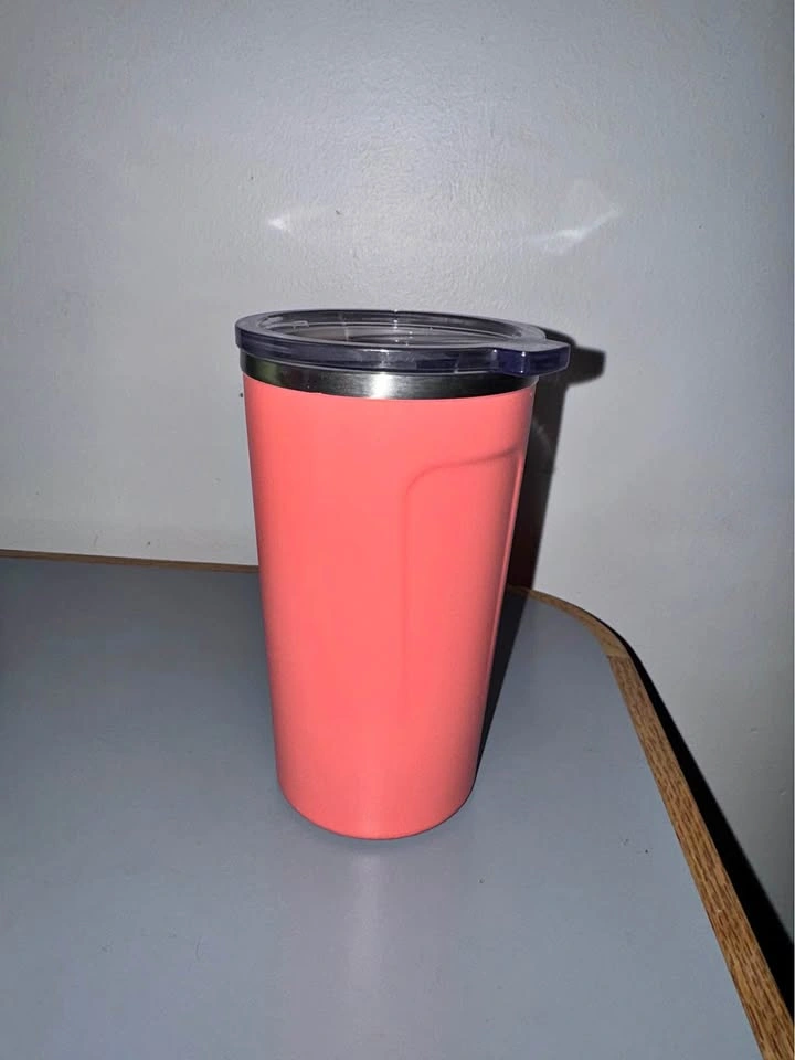 Coral tumbler