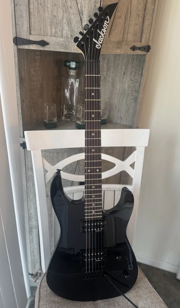 Jackson Dinky JS-11 Electric Guitar 6-String Solid Body Black
