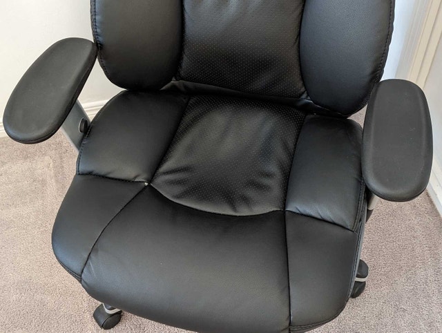 Staples Bilford Manager's Office Chair - photo 3