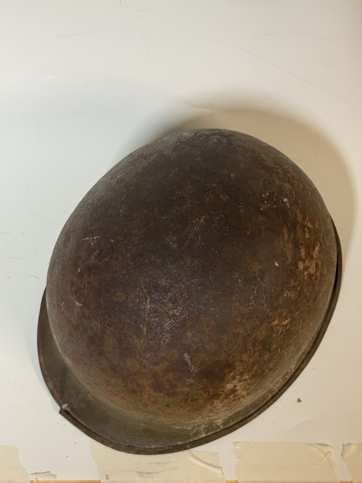 M1 helmet with lining rusty, original webbing, chinstrap - photo 2