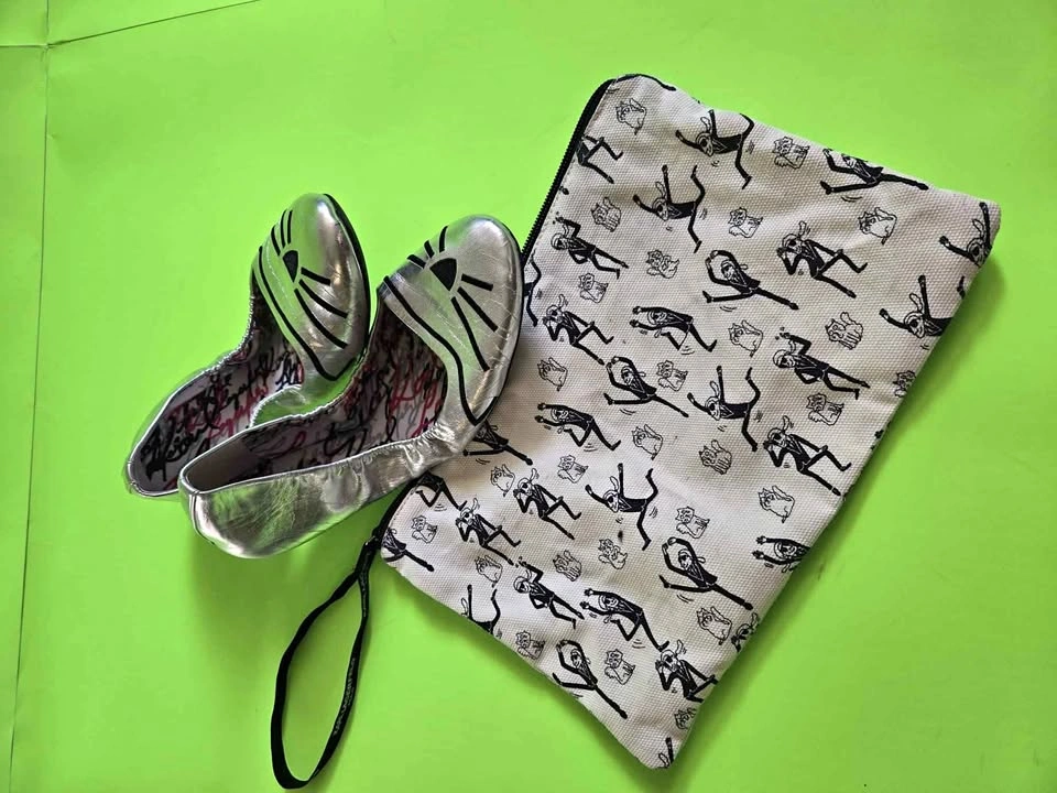 Karl Lagerfeld cat face flats size 37