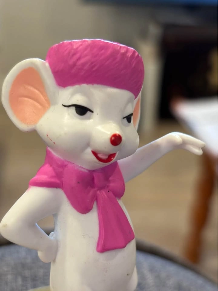 2002 Vintage Collectible “Bianca” 100 Years of Disney - photo 3