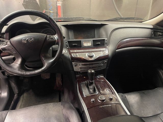 2011 Infiniti m37x - photo 4