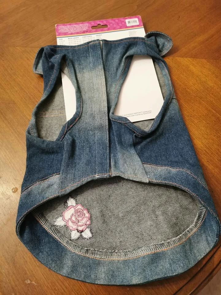 BNWT Dolly Doggy Parton Blue Denim Jacket for Dog - Medium - photo 2