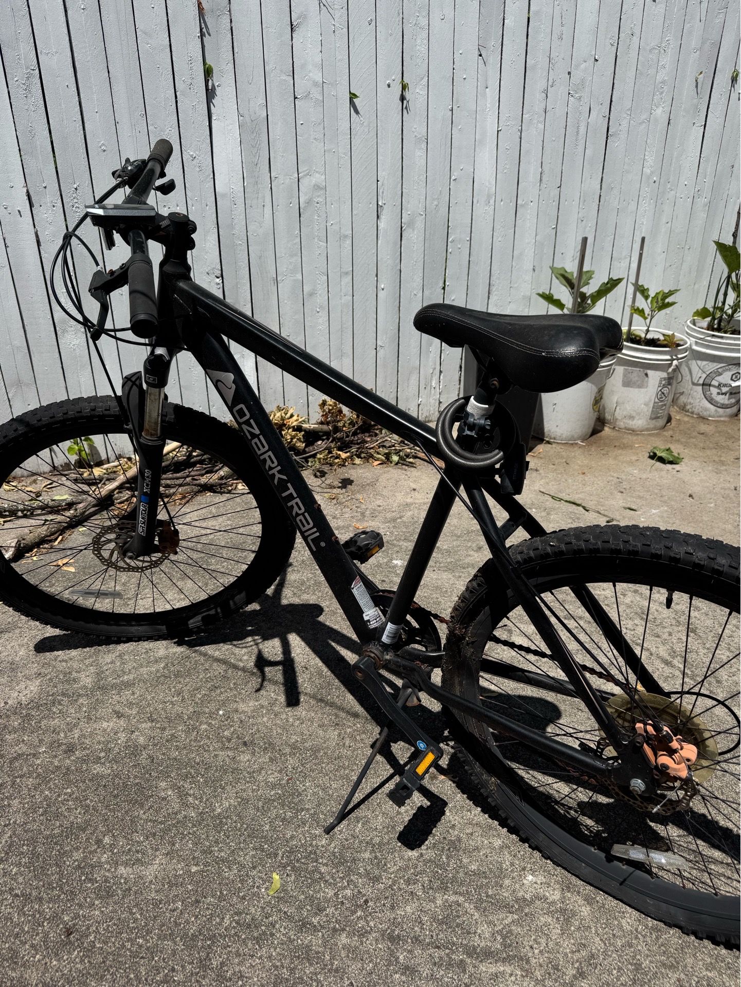 Ozark Trail Mountain Bike – Moving Sale (Rear Tire Flat) - photo 3