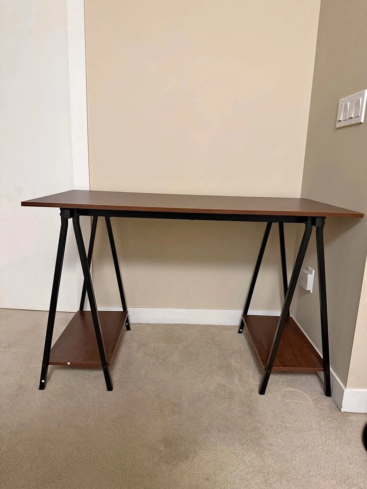 Desk with shelves