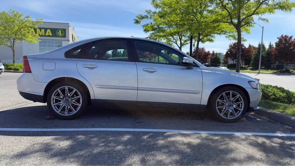 2009 Volvo S40 2.4i | Low Mileage - photo 3