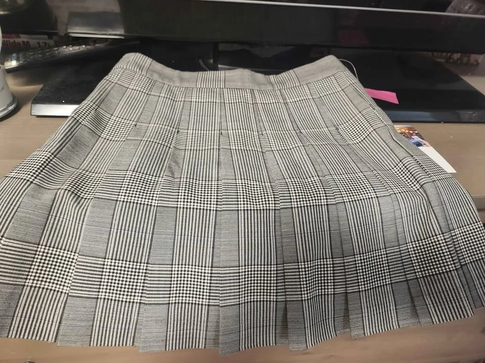 Beautiful Sunday Best plaid skirt in size 0 - photo 2