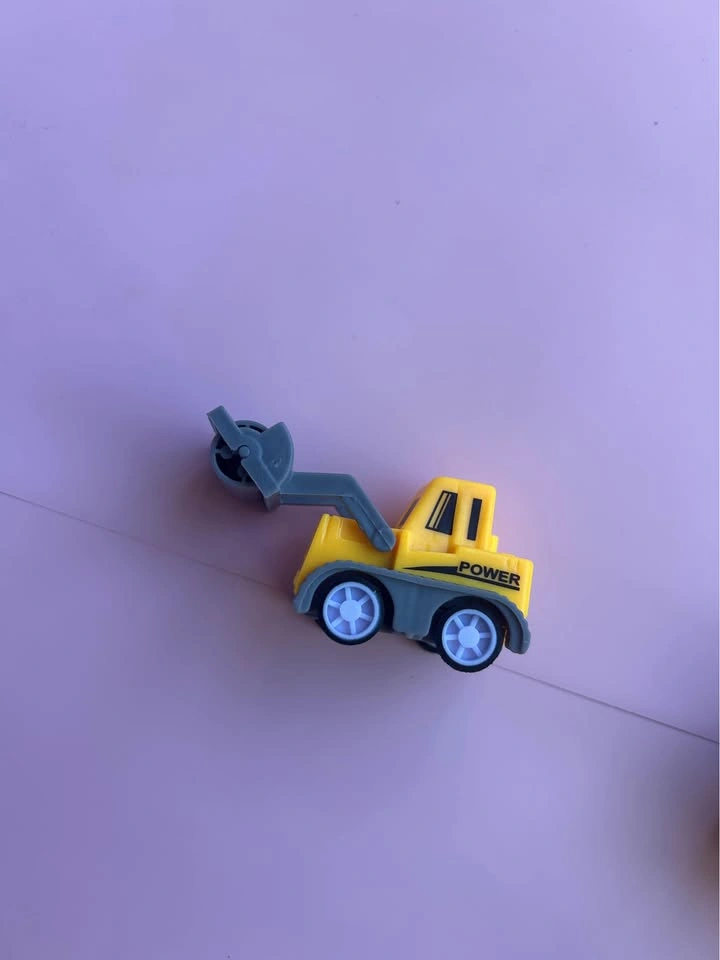 Construction truck toy – Small engineering vehicle - photo 3