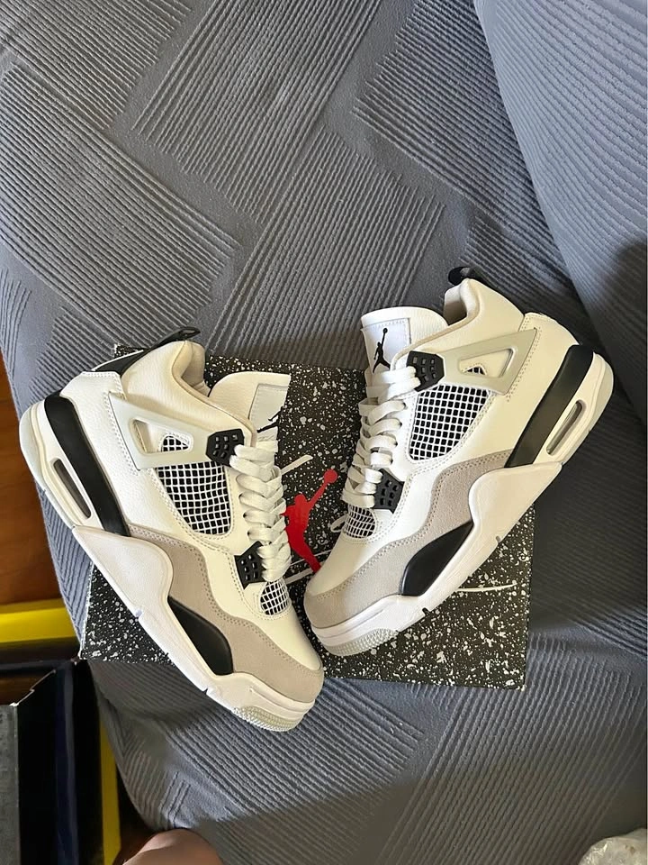 Jordan 4 military black
