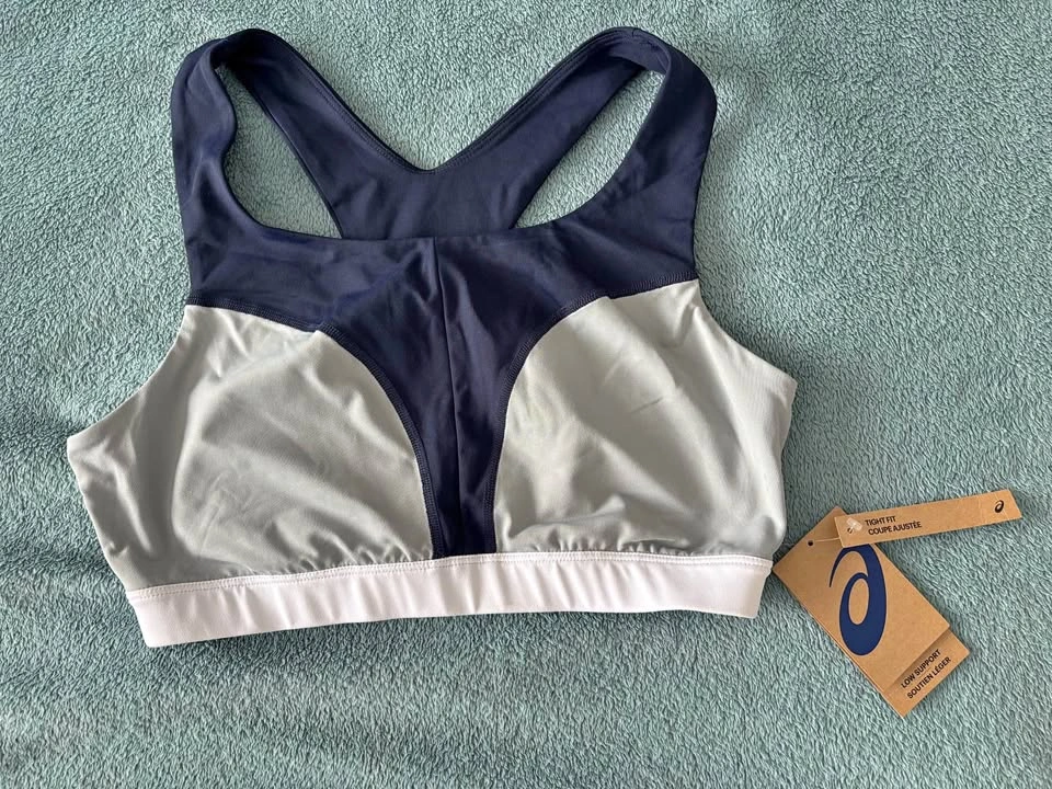 BNWT Sports Bra Size XL