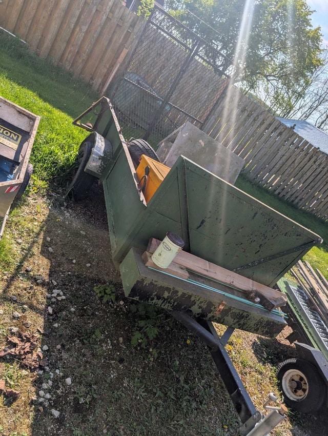 Landscape trailer