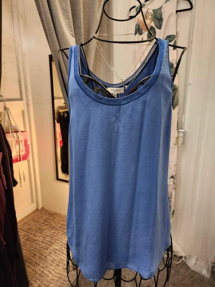 Aritzia, Gap, Banana Republic, Club Monaco Women's Clothes - photo 4
