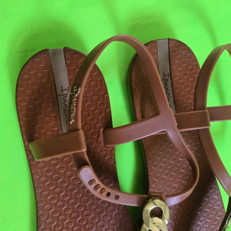 IPANEMA RUBBER SANDAL IN GOOD USED CONDITION - photo 2