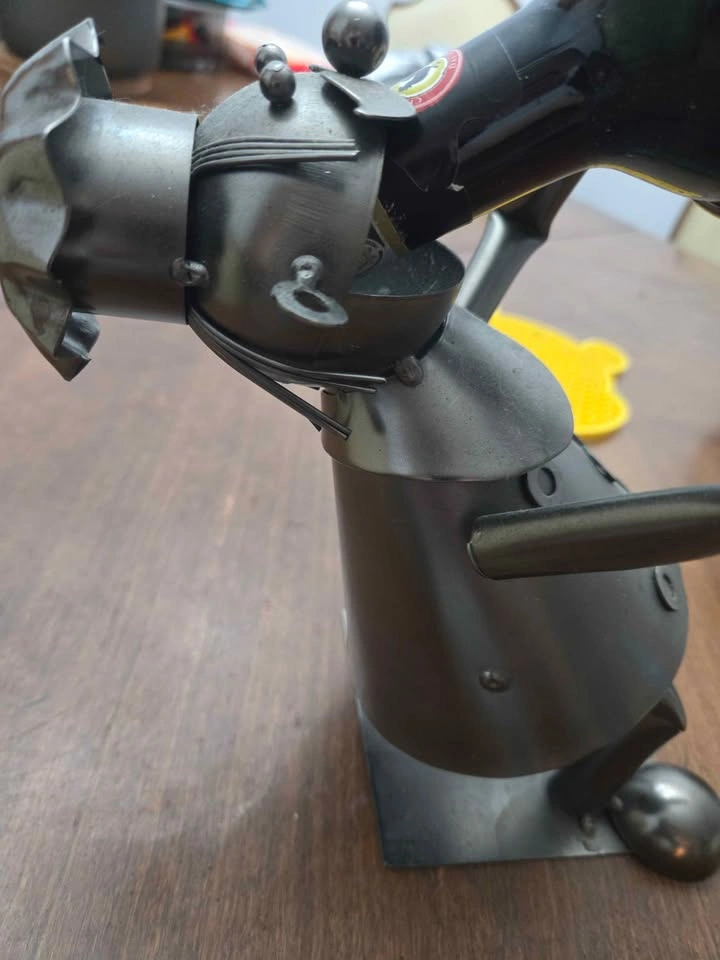 Unique Metal Man Wine Bottle Holder - photo 3