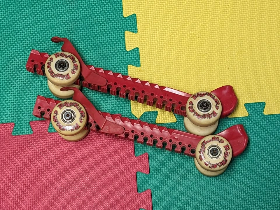 RollerGard Hockey Skate Guards with Wheels - RED - photo 2