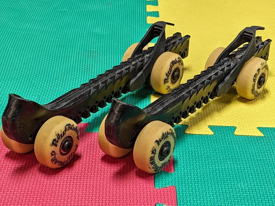 RollerGard Hockey Skate Guards with Wheels