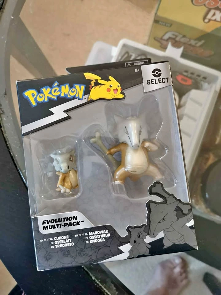Pokémon Select 2 Pack Cubone & Marowak Evolution Multi-Pack