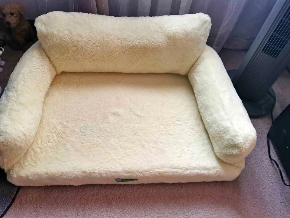 MewooFun light yellow Fluffy Pet Bed for Small to medium dog