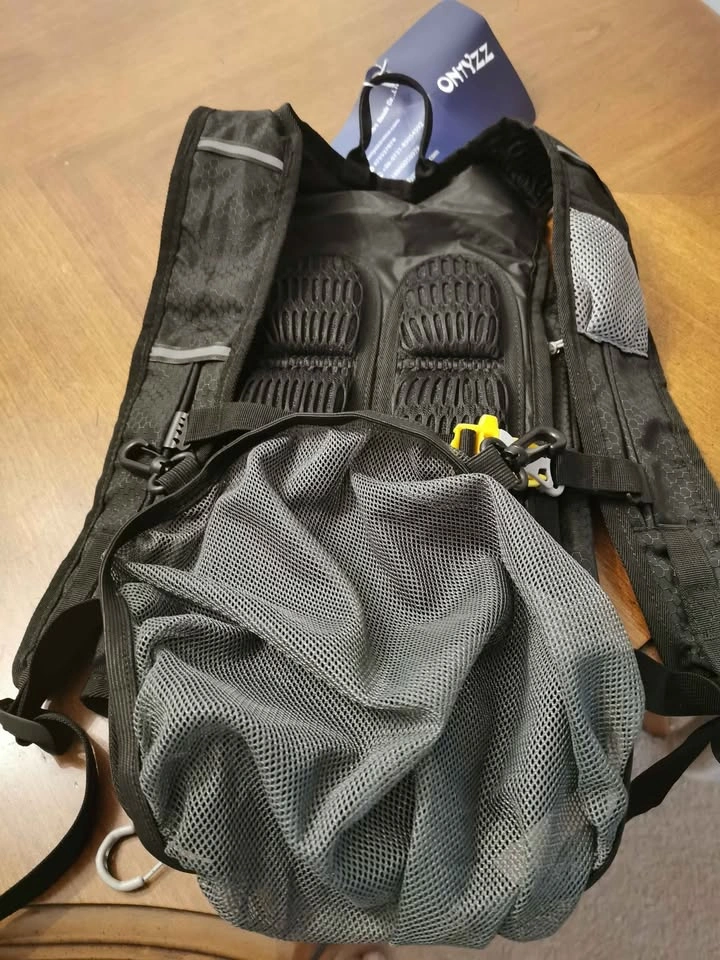 BNWT ONTYZZ 12L Unisex Waterproof Bicycle Backpack - photo 3