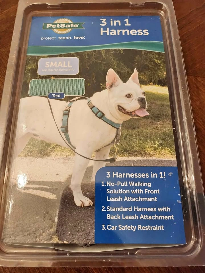 BNIB PetSafe 3-in-1 No-Pull Harness for Small Dogs