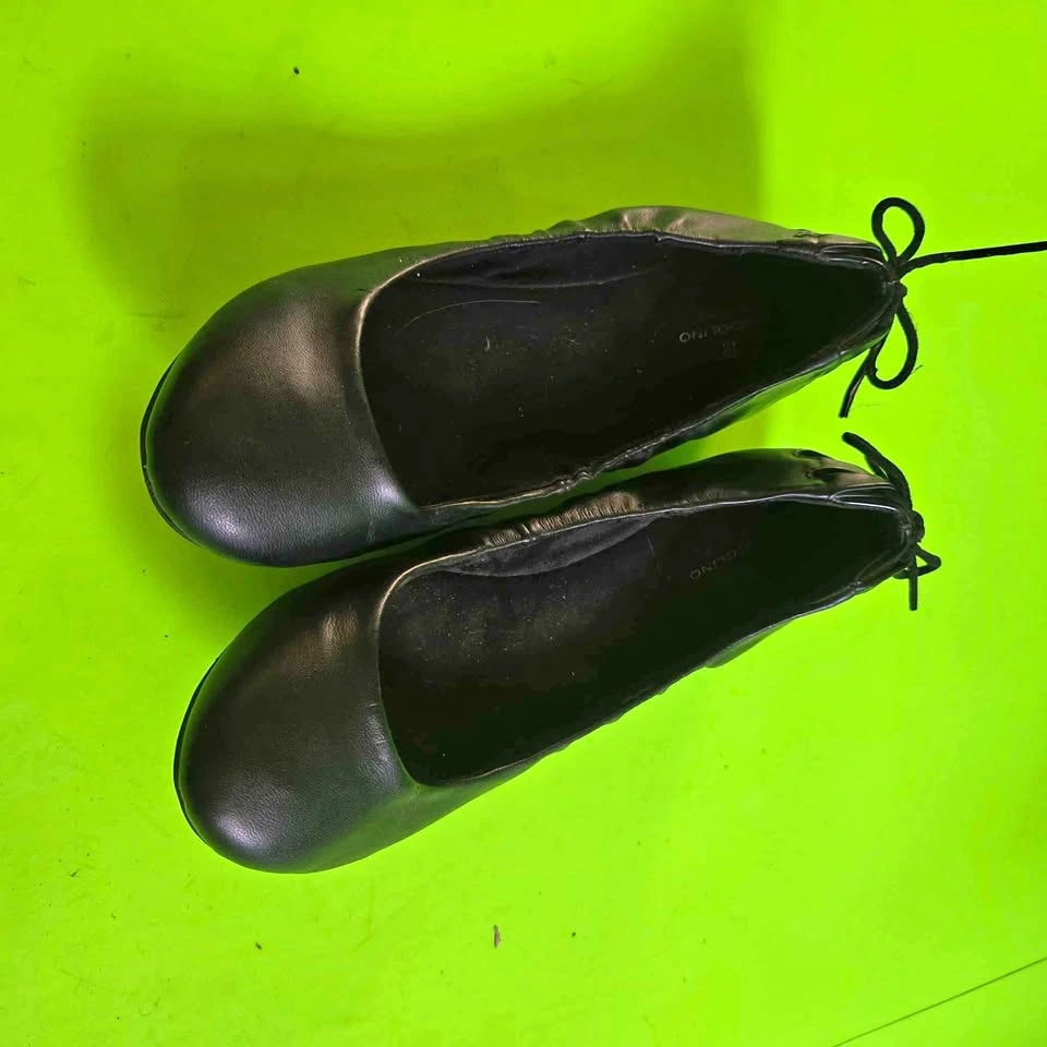 Brand new black flat in size 7.5